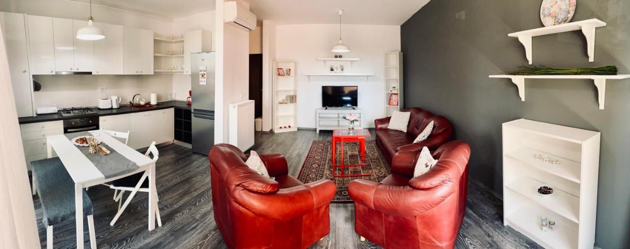 Bed Apartments - Vintage Vibes Тимишоара Экстерьер фото