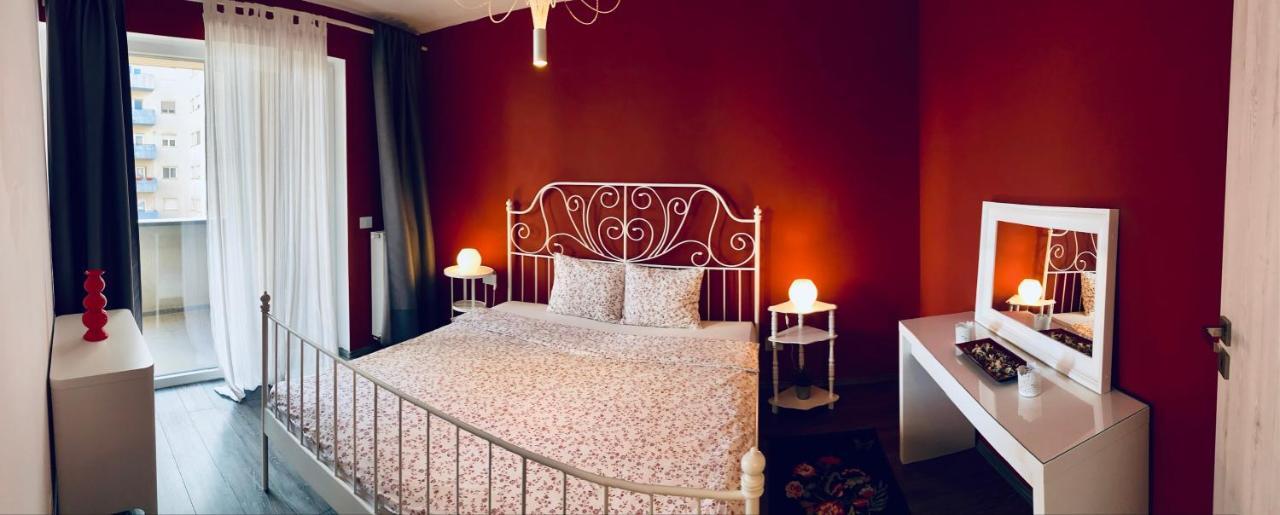 Bed Apartments - Vintage Vibes Тимишоара Экстерьер фото